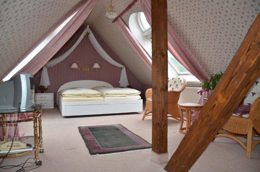 Hotel Villa Konigin Luise Bad Pyrmont Chambre photo